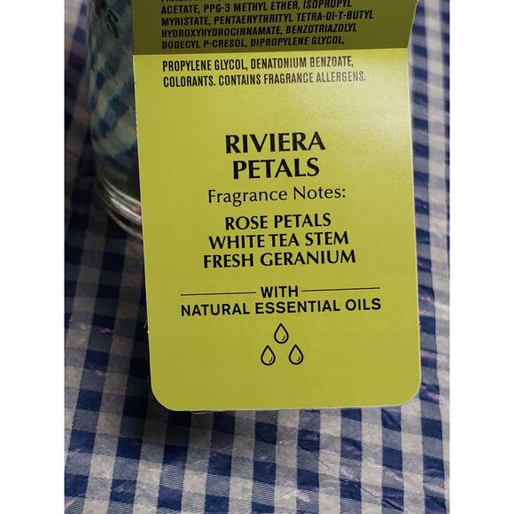 BBW Riviera Petals FLORAL & UPLIFTING Fragrance Wallflower 2 Refills - Picture 2 of 2